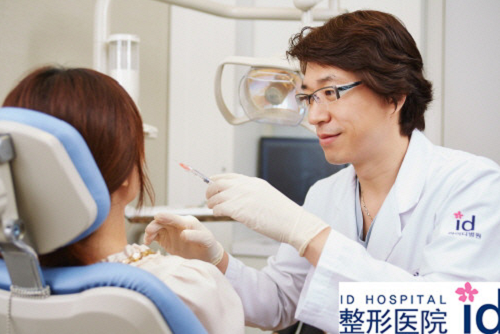 韓國ID醫(yī)院徐榮兌院長(zhǎng)愛貝芙玻尿酸注射
