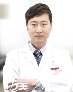 王松 沈陽名流整形醫(yī)院醫(yī)生 王松 沈陽名流整形醫(yī)院醫(yī)生