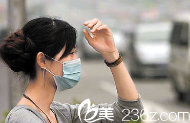 剛做完隆鼻手術(shù)護理不當(dāng)導(dǎo)致假體移位