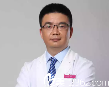 成都恒博醫(yī)療美容鼻整形醫(yī)生蔣代為