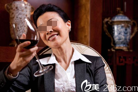 30歲的成功女人