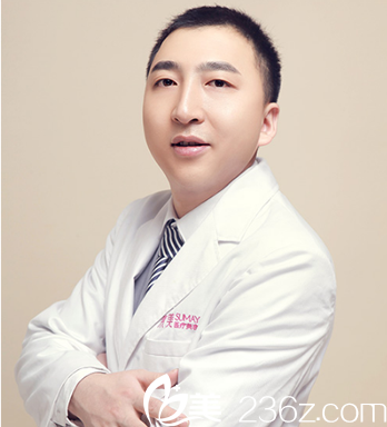 醫(yī)療美容院長(zhǎng)楊迪 醫(yī)療美容院長(zhǎng)楊迪