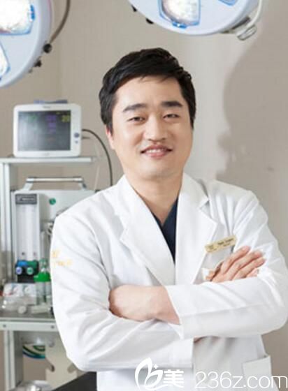 樸珉奭 韓國Parkview整形外科醫(yī)院 樸珉奭 韓國Parkview整形外科醫(yī)院