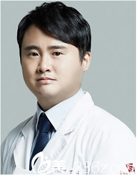 韓國秀美顏（TOP FACE）整容外科李院長(zhǎng)