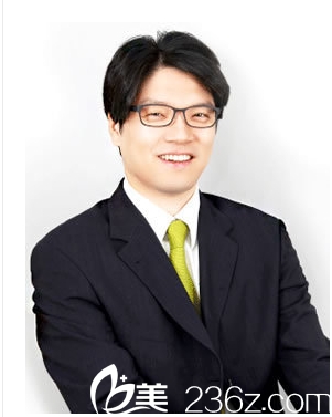韓國(guó)藝德雅整形外科李院長(zhǎng) 韓國(guó)藝德雅整形外科李院長(zhǎng)
