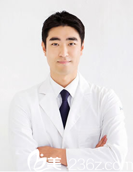 韓國(guó)在敦整形外科金院長(zhǎng)