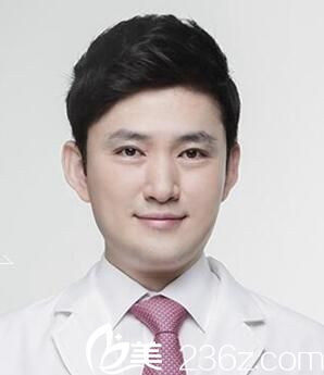 韓國(guó)iWell愛(ài)我整形外科醫(yī)院樸范鎮(zhèn) 韓國(guó)iWell愛(ài)我整形外科醫(yī)院樸范鎮(zhèn)