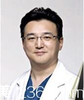 韓國Romian路美顏整形醫(yī)院姜民虎 韓國Romian路美顏整形醫(yī)院姜民虎