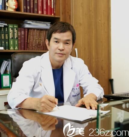 鄭泳春 代表院長