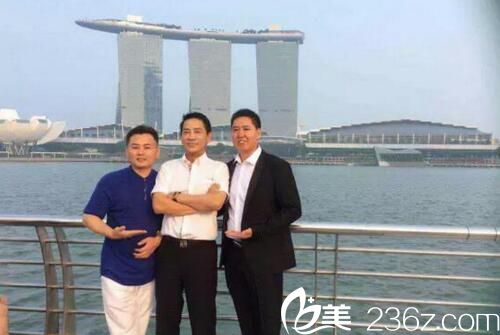 駐馬店美林苑院長(zhǎng)李保合秦博士及羅賓