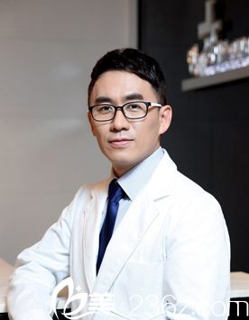 延世Plus整形外科醫(yī)院徐東皖院長(zhǎng) 延世Plus整形外科醫(yī)院徐東皖院長(zhǎng)