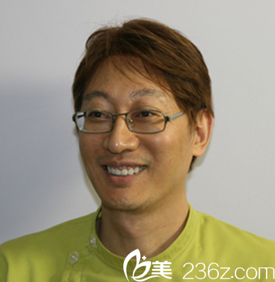 韓國(guó)美來(lái)可整形醫(yī)院禹政浩院長(zhǎng) 韓國(guó)美來(lái)可整形醫(yī)院禹政浩院長(zhǎng)