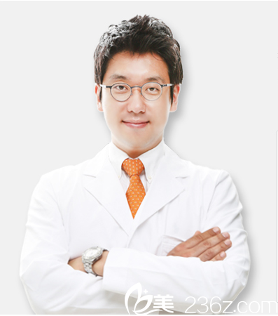 韓國(guó)優(yōu)尼克整形李世彬院長(zhǎng) 韓國(guó)優(yōu)尼克整形李世彬院長(zhǎng)