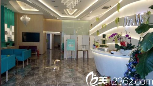 哈爾濱Dr.W王醫(yī)生百萬整形項目大放送，免費整形等你來，雙眼皮只需888元