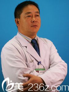 吳鑫權(quán) 吳鑫權(quán)