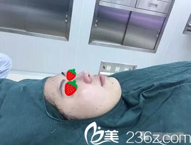 鼻綜合手術(shù)過(guò)程中 鼻綜合手術(shù)過(guò)程中