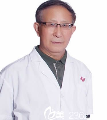 郭震醫(yī)生照片