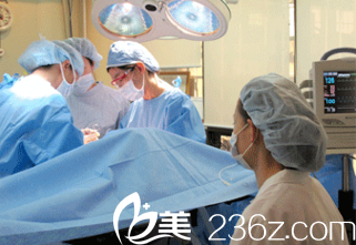 手術中 手術中