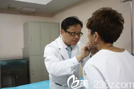 樸晙面診求美者 樸晙面診求美者