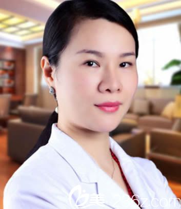 許碧珠醫(yī)生照片 許碧珠醫(yī)生照片