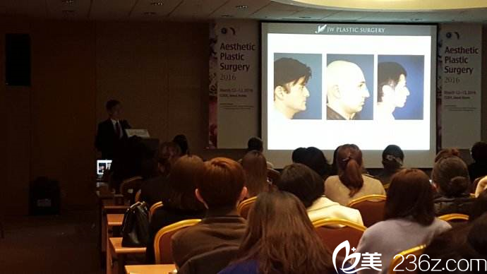 崔弘林院長(zhǎng)《眼底外眥固定術(shù) 》 崔弘林院長(zhǎng)《眼底外眥固定術(shù) 》