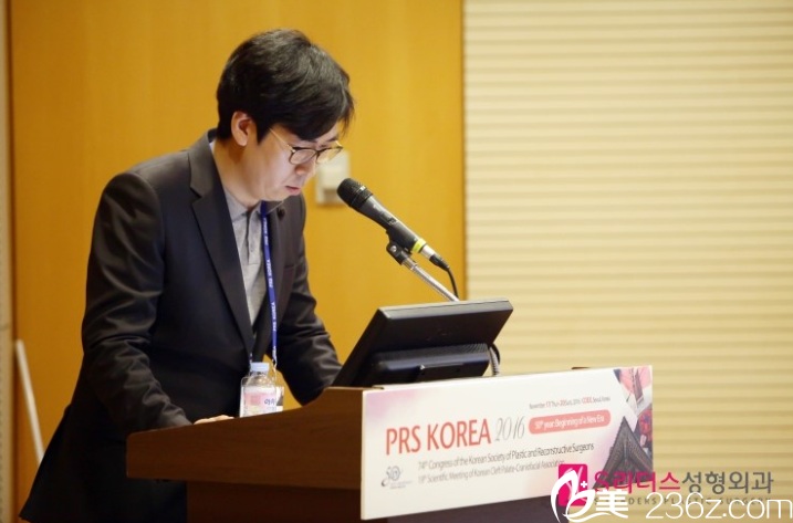 李相錀代表院長演講 李相錀代表院長演講