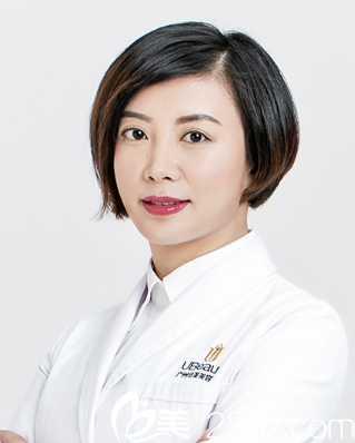 廣州華美醫(yī)療美容整形醫(yī)院皮膚科主任易陽(yáng)亮 廣州華美醫(yī)療美容整形醫(yī)院皮膚科主任易陽(yáng)亮