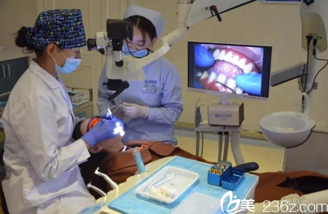 尤樂平手術(shù)中