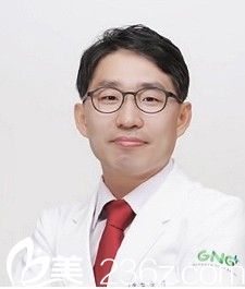 成龍海院長(zhǎng) 成龍海院長(zhǎng)