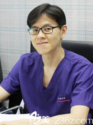 韓國麗穎整形外科李俊宇