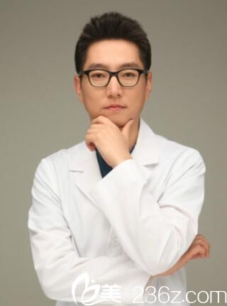 韓國麗穎整形外科金宰泓 韓國麗穎整形外科金宰泓