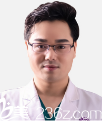 萬州華美整形美容醫(yī)院吳小樓 萬州華美整形美容醫(yī)院吳小樓