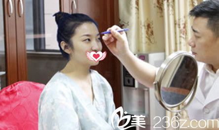 徐和林割雙眼皮案例:術(shù)前設(shè)計 徐和林割雙眼皮案例:術(shù)前設(shè)計