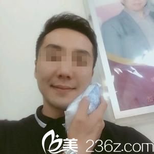 醫(yī)生要求冰敷 醫(yī)生要求冰敷