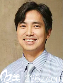 世賢整形外科醫(yī)院 代表院長(zhǎng)柳炫碩 世賢整形外科醫(yī)院 代表院長(zhǎng)柳炫碩