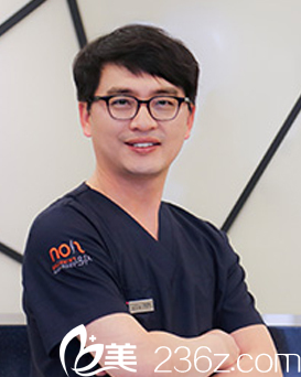 時蘊Sion整形外科代表院長鄭時蘊