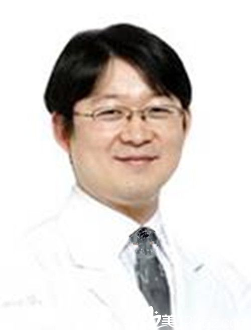 韓國知人整形外科麻醉醫(yī)生陳一范