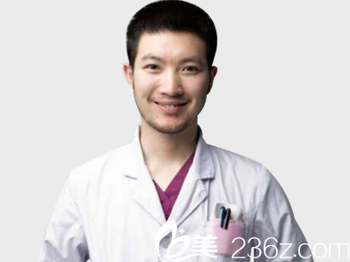 悅美醫(yī)療美容主治醫(yī)師尹斌