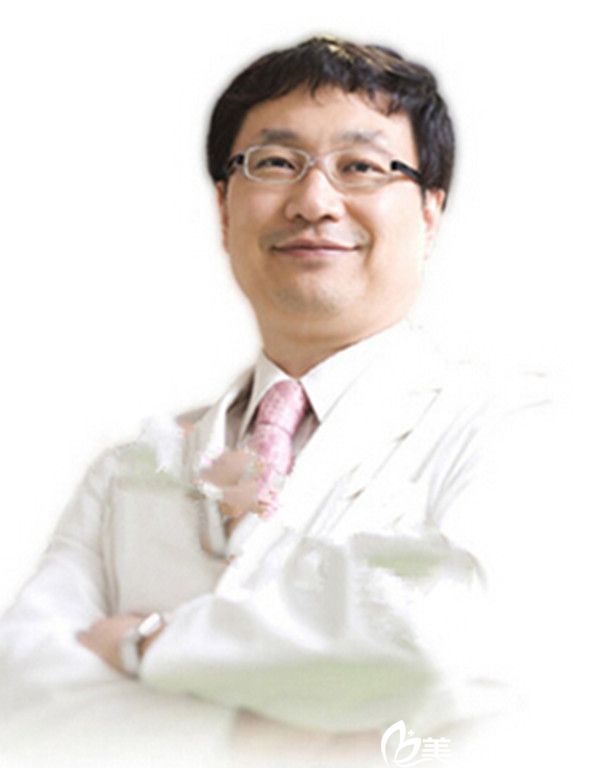 韓國(guó)首爾新沙S&U皮膚科代表院長(zhǎng)張丞鎬 韓國(guó)首爾新沙S&U皮膚科代表院長(zhǎng)張丞鎬