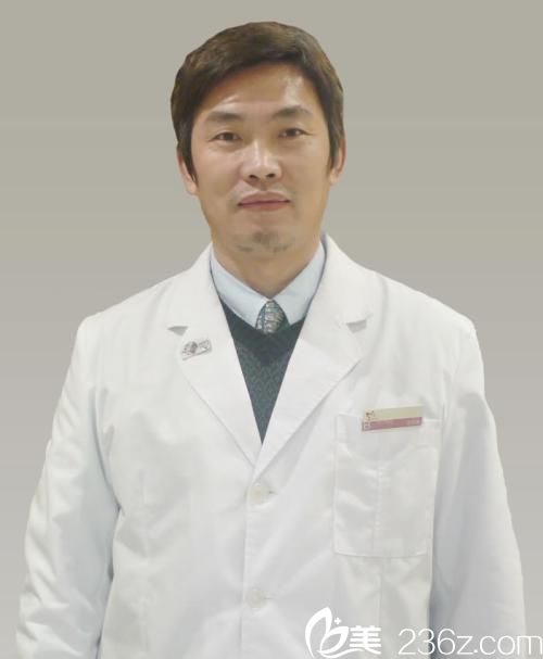 九江臺(tái)美整形醫(yī)院外聘博士李英春 九江臺(tái)美整形醫(yī)院外聘博士李英春