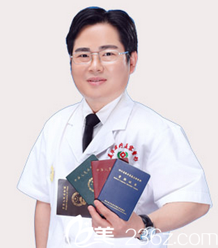 廣元美華醫(yī)療美容醫(yī)院院長楊林 廣元美華醫(yī)療美容醫(yī)院院長楊林