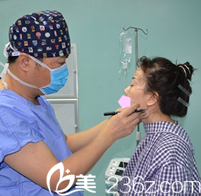 我在太原華美做面部填充面診的照片 我在太原華美做面部填充面診的照片