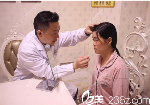 和廣州壹加壹整形醫(yī)院李明主任面診 和廣州壹加壹整形醫(yī)院李明主任面診