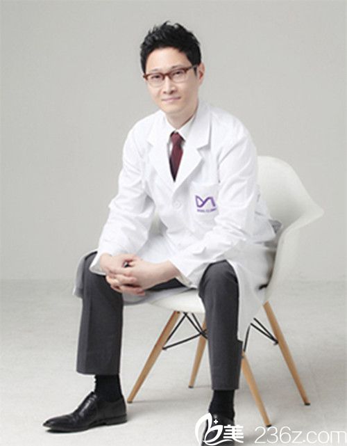 韓國(guó)摩茲(MODS)整形醫(yī)院代表院長(zhǎng)樸俸材 韓國(guó)摩茲(MODS)整形醫(yī)院代表院長(zhǎng)樸俸材