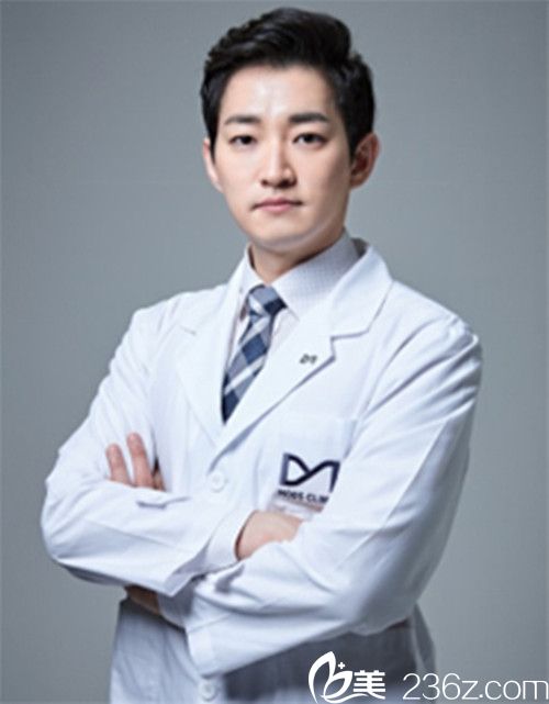 韓國摩茲(MODS)整形醫(yī)院代表院長千載玄 韓國摩茲(MODS)整形醫(yī)院代表院長千載玄