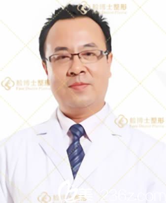 廈門臉博士賈洪仁醫(yī)生照片