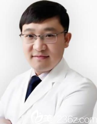 廈門臉博士整形醫(yī)院折濤醫(yī)生照片 廈門臉博士整形醫(yī)院折濤醫(yī)生照片