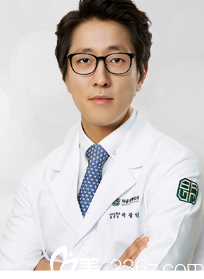 韓國(guó)柏恩整形醫(yī)院樸光珉院長(zhǎng)照片 韓國(guó)柏恩整形醫(yī)院樸光珉院長(zhǎng)照片