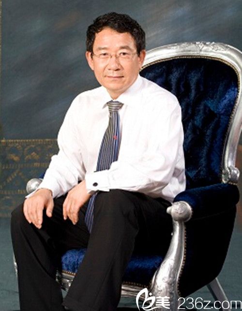 韓國(guó)朱麗葉整形外科院長(zhǎng)李仁勝 韓國(guó)朱麗葉整形外科院長(zhǎng)李仁勝