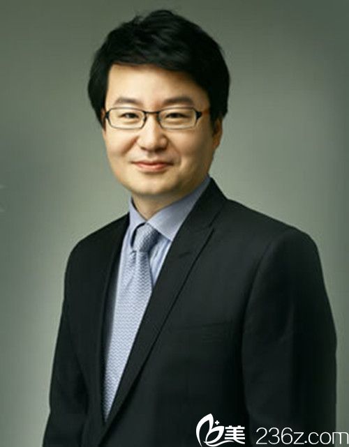 韓國時返Cell Park皮膚美容醫(yī)學(xué)代表院長樸丙淳 韓國時返Cell Park皮膚美容醫(yī)學(xué)代表院長樸丙淳